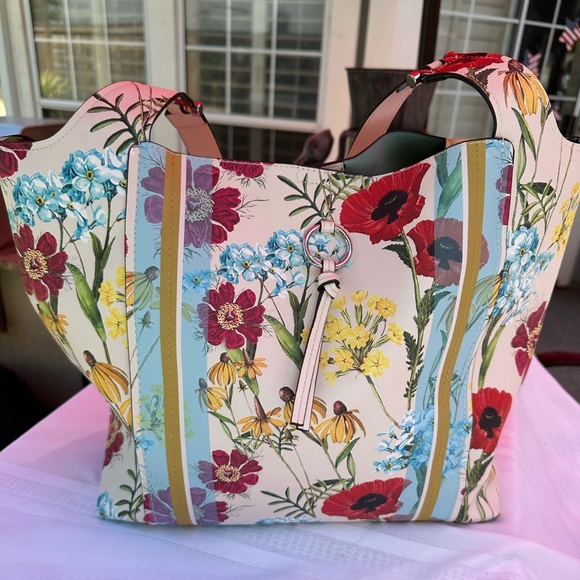 Nanette Lepore Handbags - Nanette LePore White Leather with Floral Design Shoulder Bag